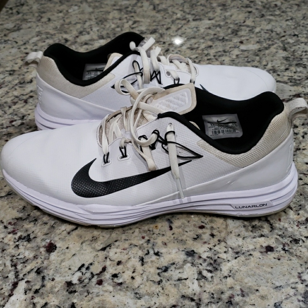 Mens Nike golf shoes